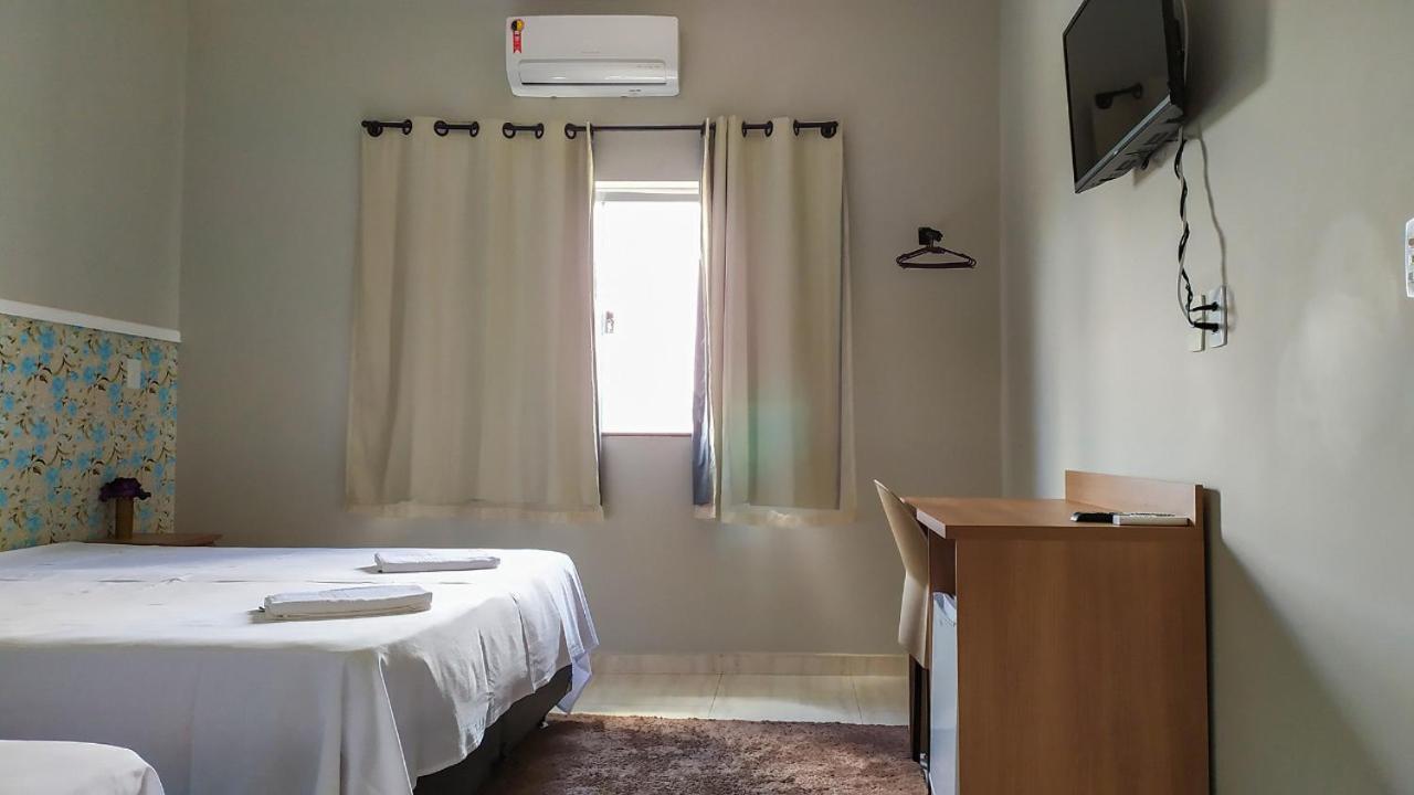 Pouso Oliveira Suites Sao Joao Batista do Gloria Exterior photo